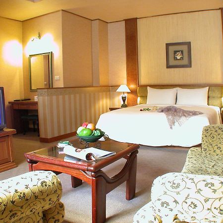Park Motel Цзяи Экстерьер фото